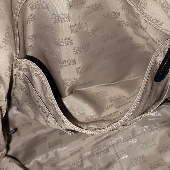 Mk purse with matching leather wallet.  Blue - Picture 10 of 11